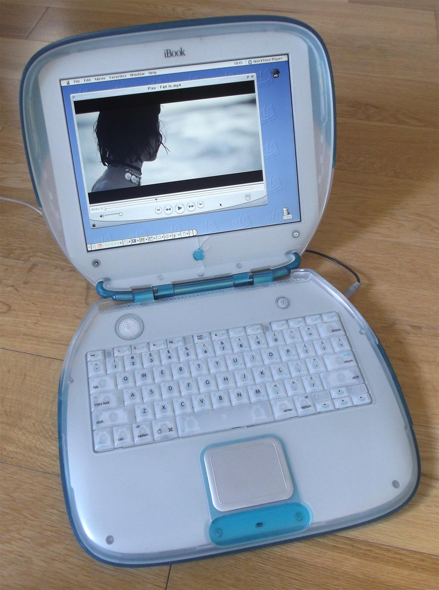 iBook3.jpg