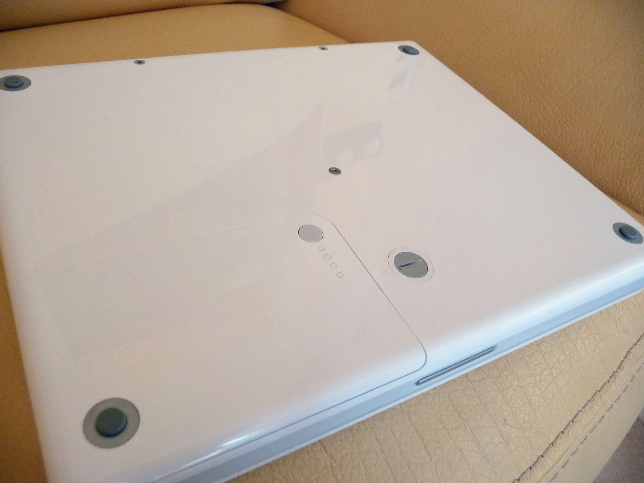 iBookG4_7.jpg
