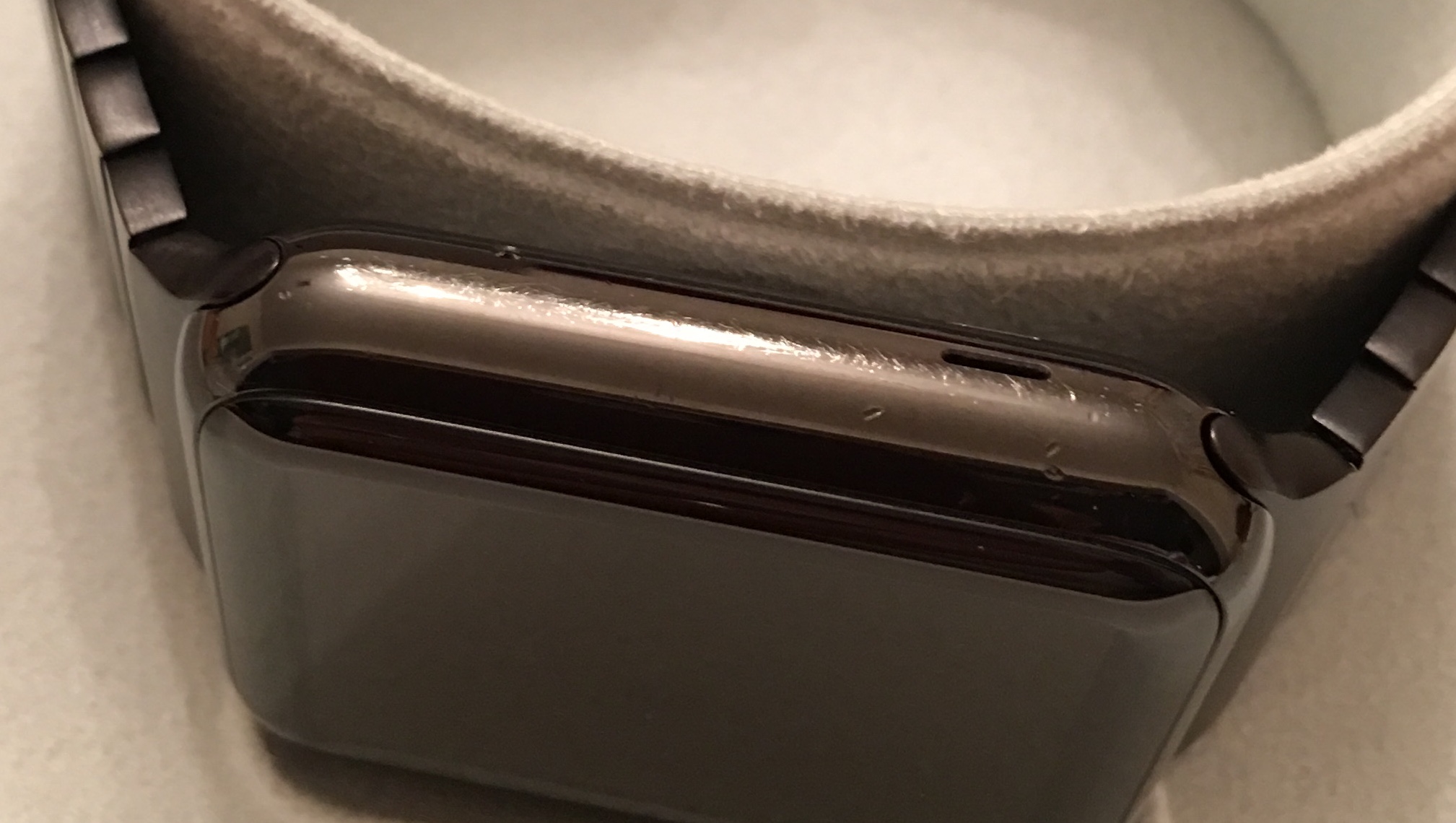 Apple watch black stainless steel 2025 scratches