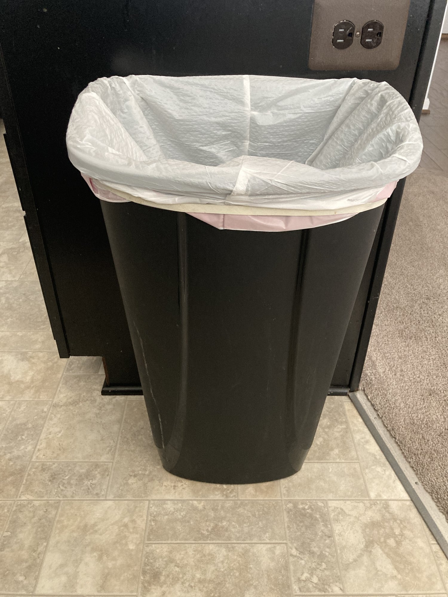 Super Random But… What is the BEST Trash Bin for a Standard 13 Gallon  Kitchen Trash Bag?