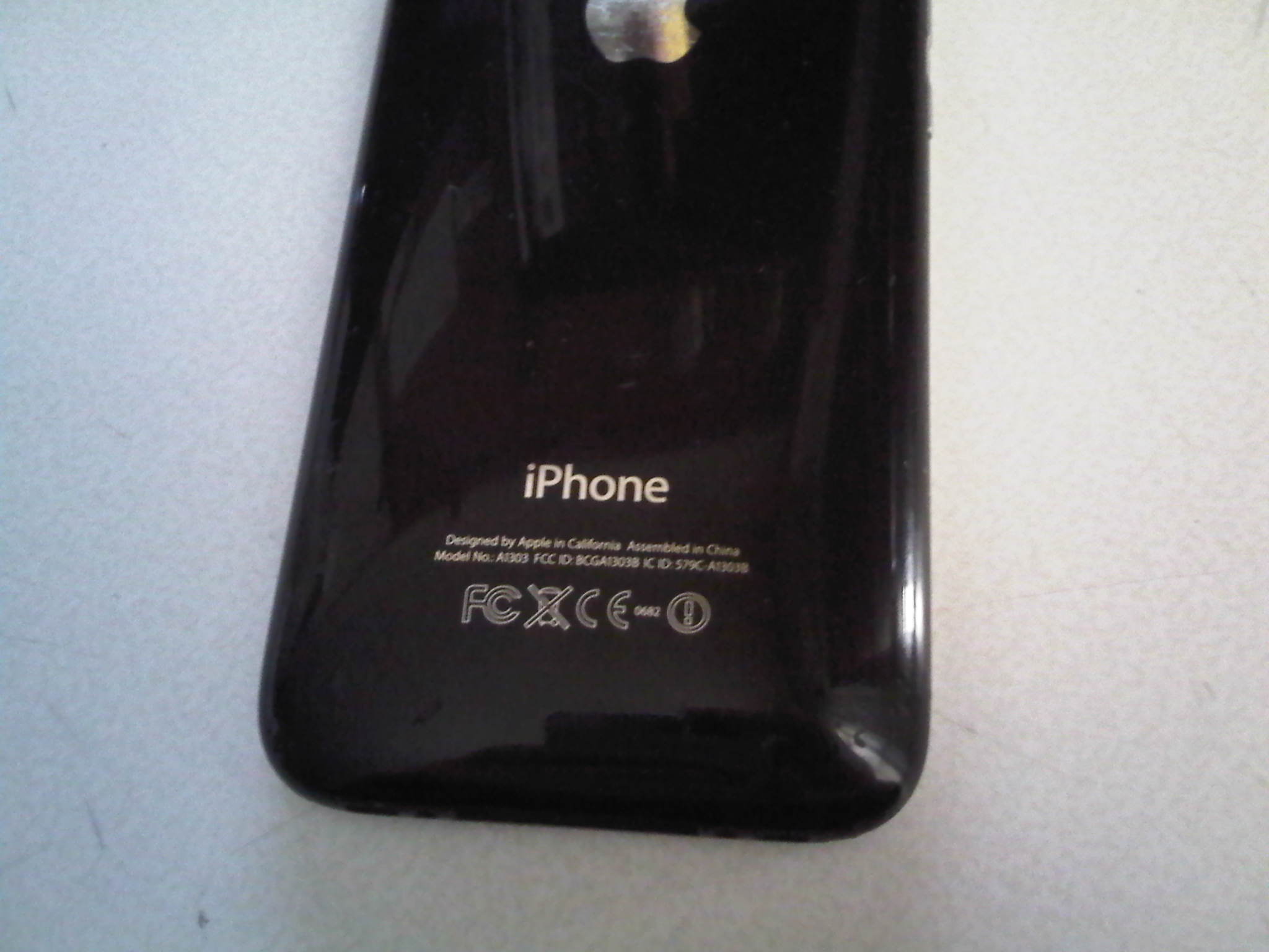 inspanning Foto Kwelling Iphone 3gs back weird? | MacRumors Forums