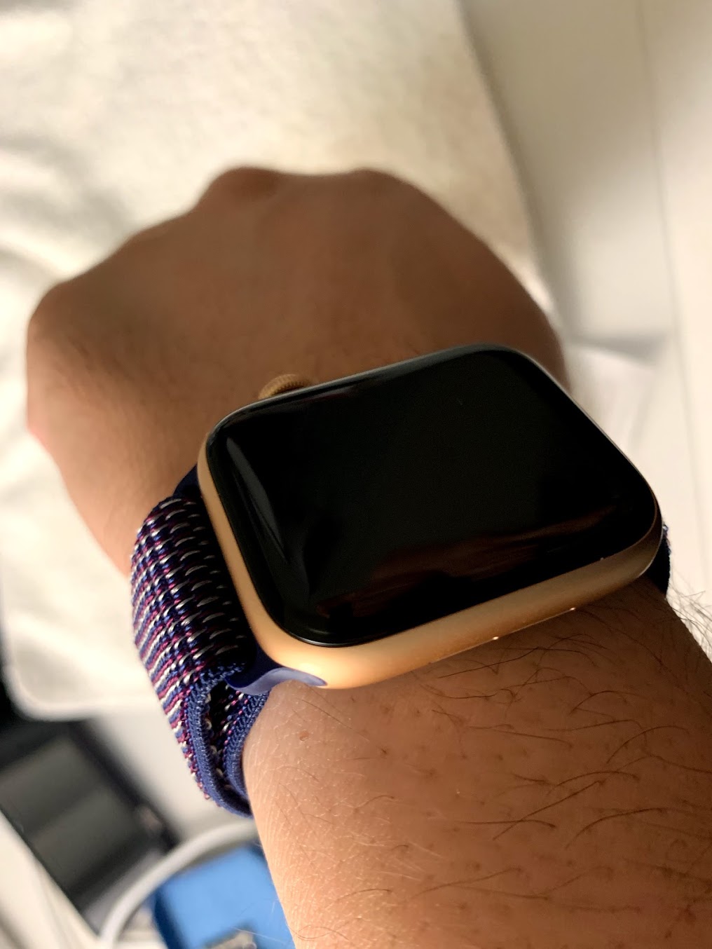 apple watch 4 gold sport loop