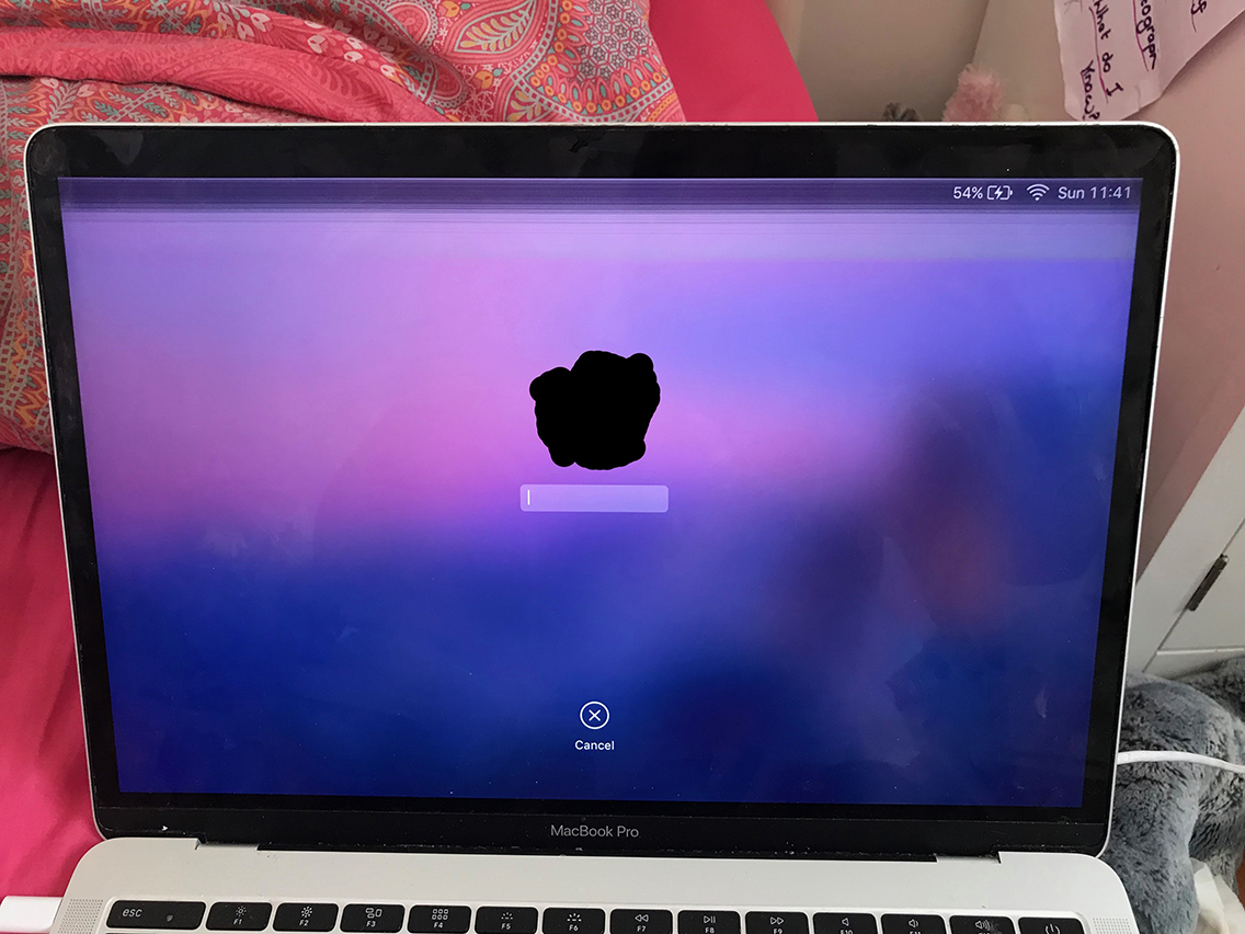 Apple Will Not Repair Defective Screen On 2017 MacBook Pro ...