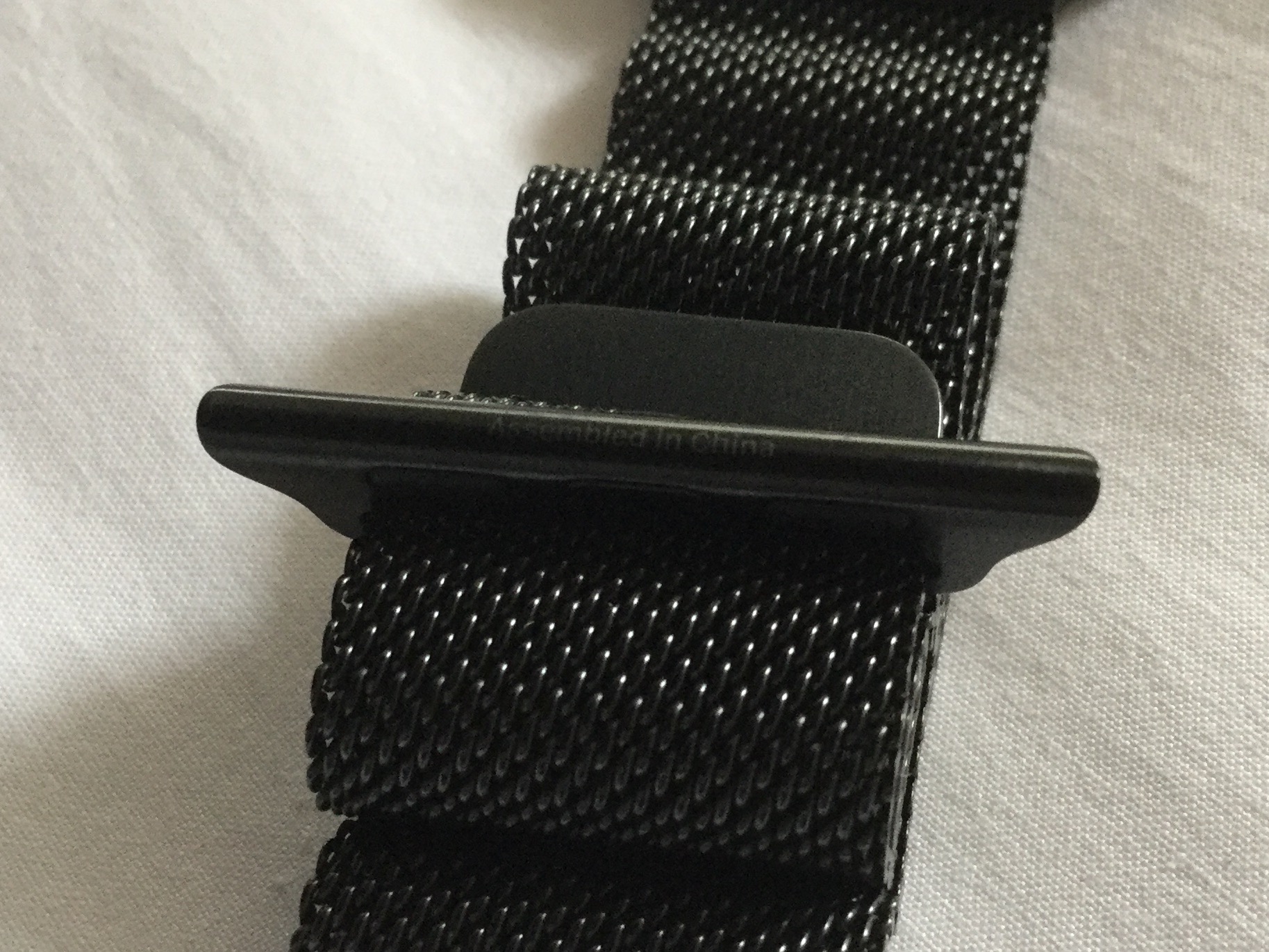 How to tell if it is a genuine milanese loop? | MacRumors Forums