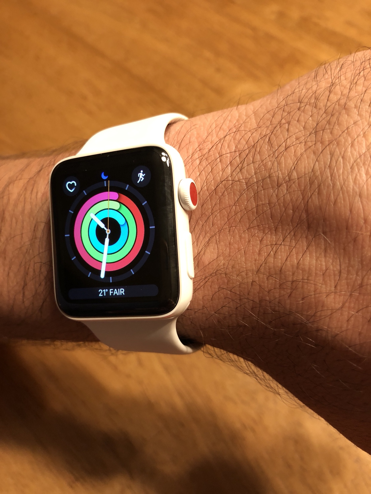 apple watch series 3 ceramic white