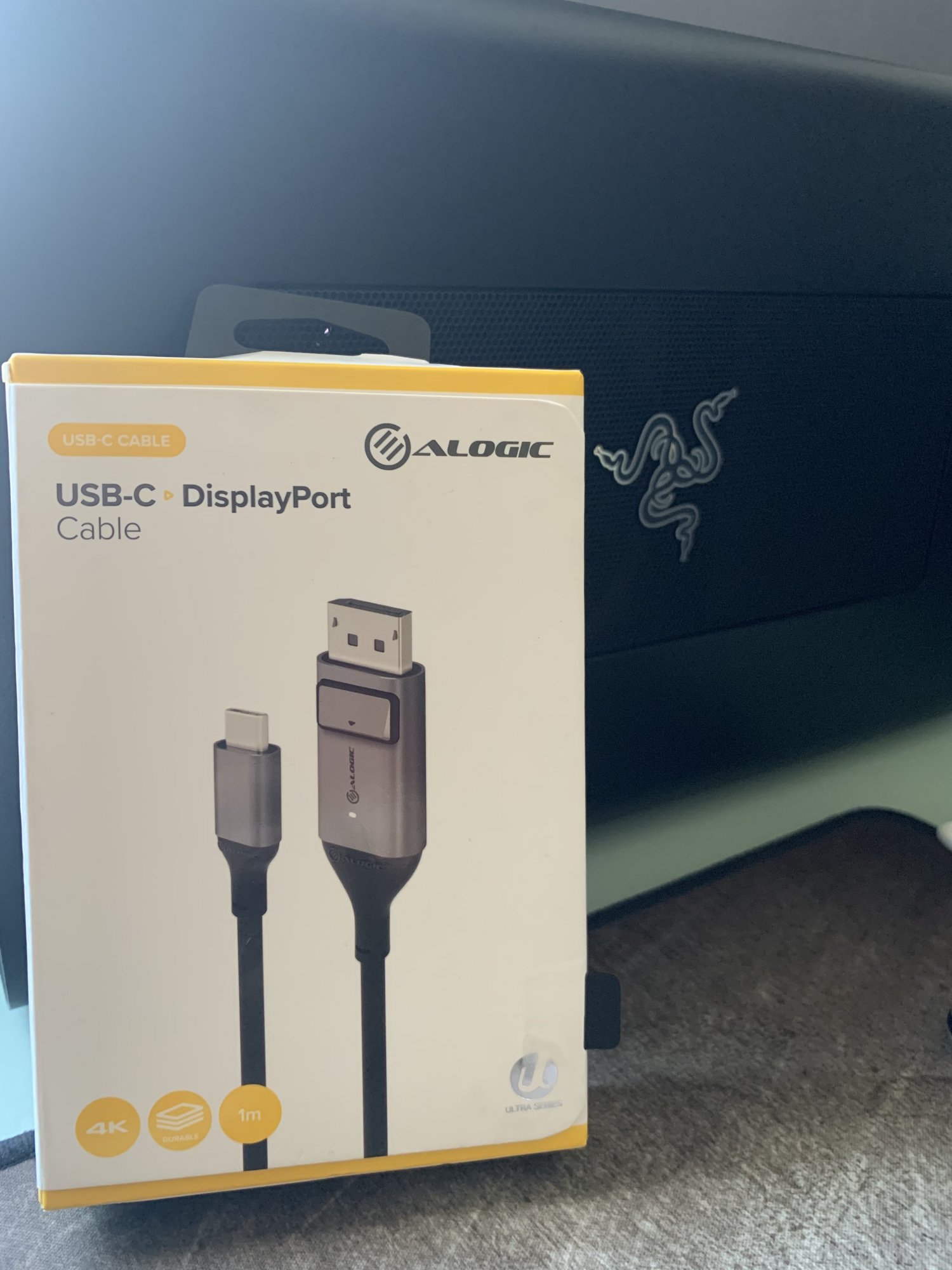 StarTech.com Câble USB Type-C vers DisplayPort 1.4 (bidirectionnel)