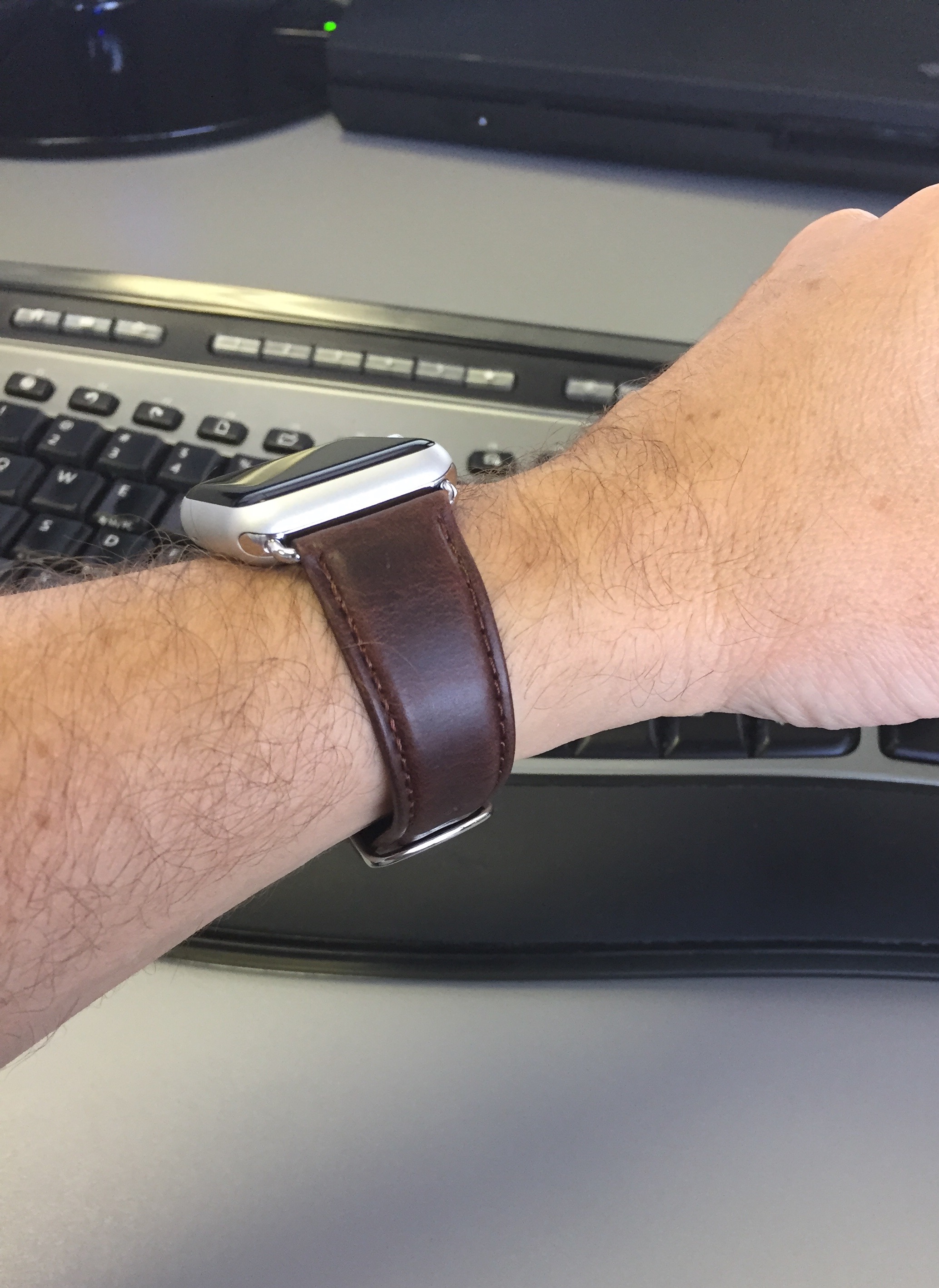 apple watch adapter space gray