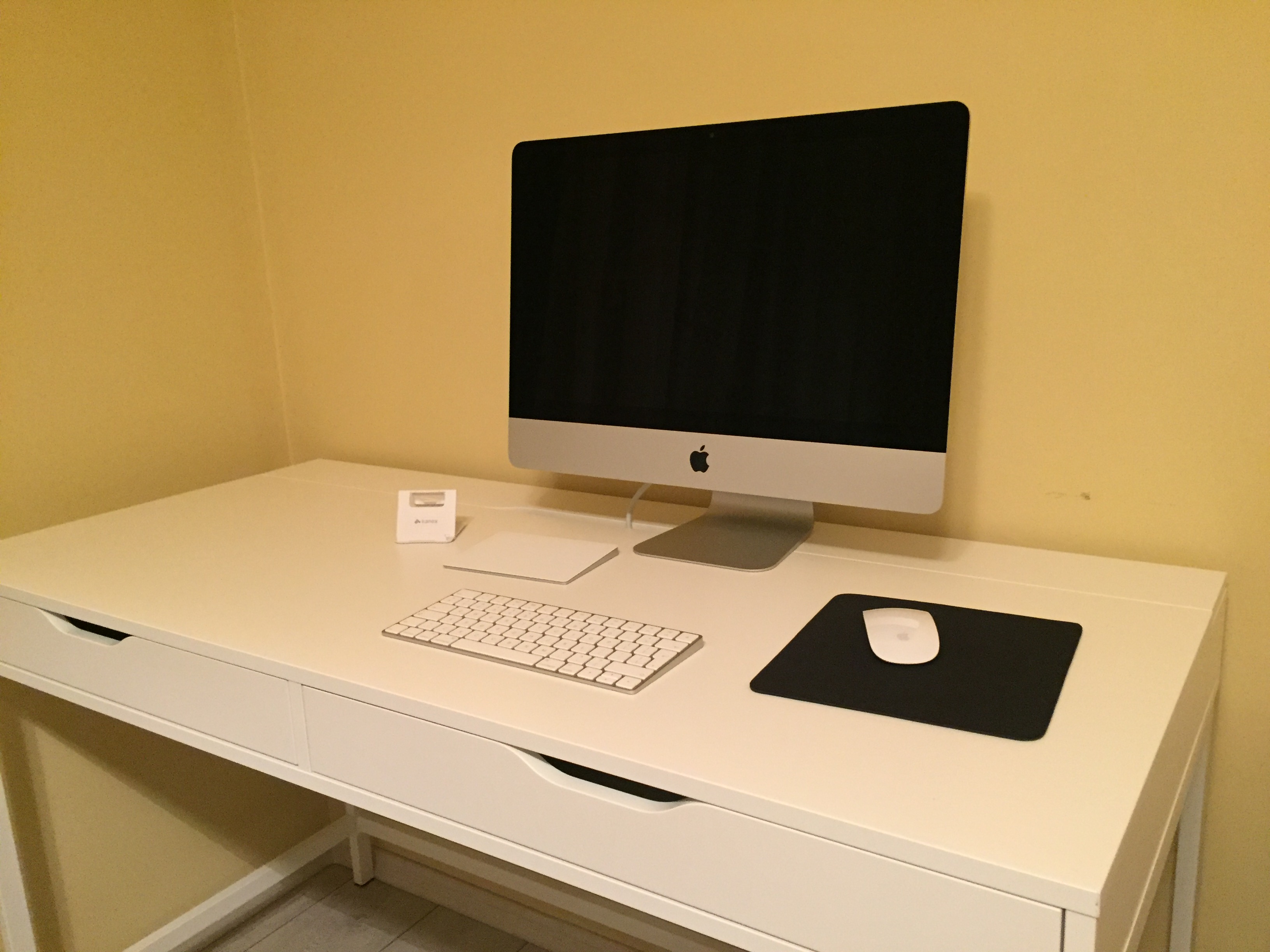 27 Imac On Besta Burs Ikea Desk Macrumors Forums