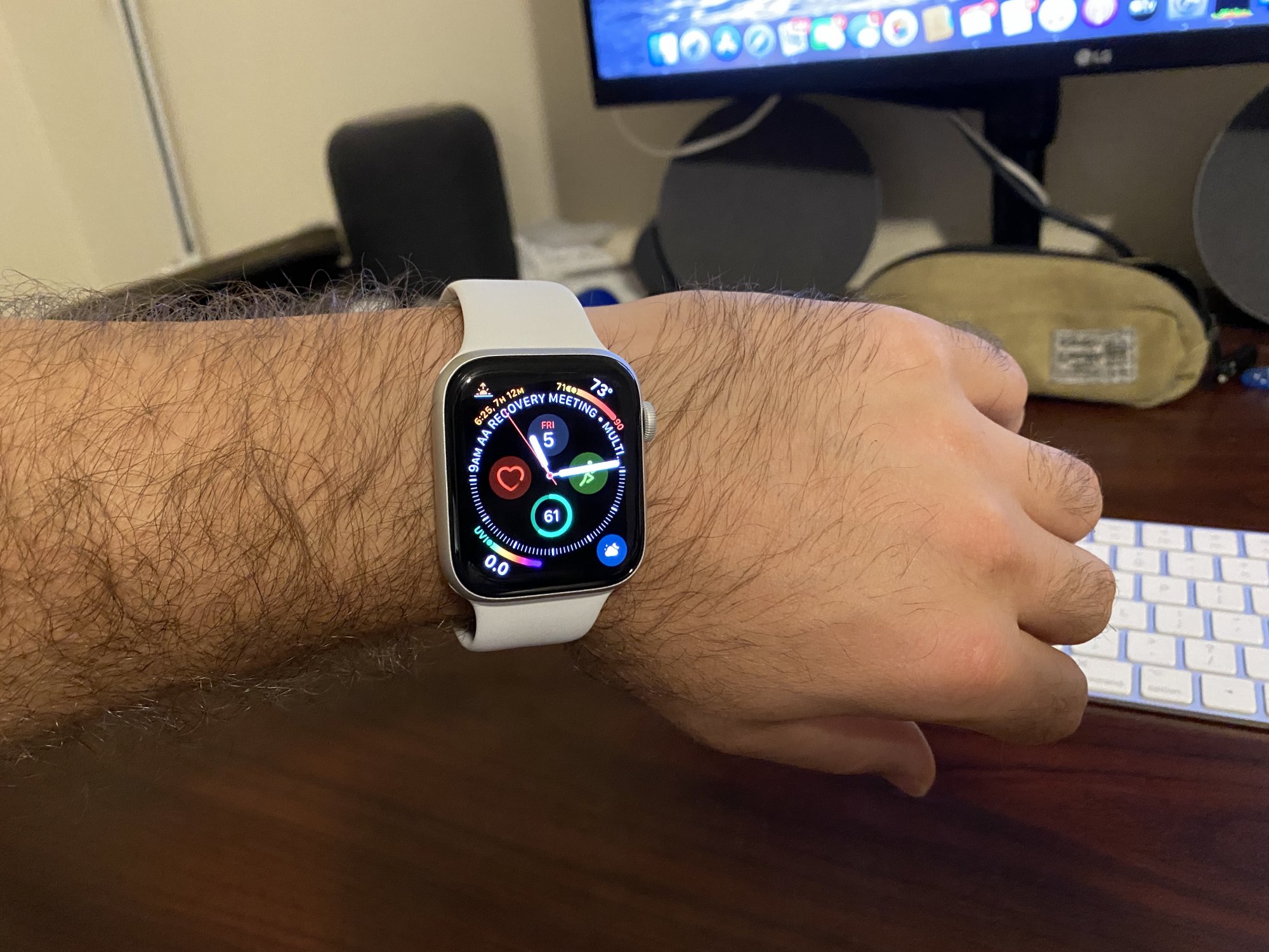 40mm vs 44mm Apple Watch S4 - Which will you get? | Page 34 | MacRumors Forums