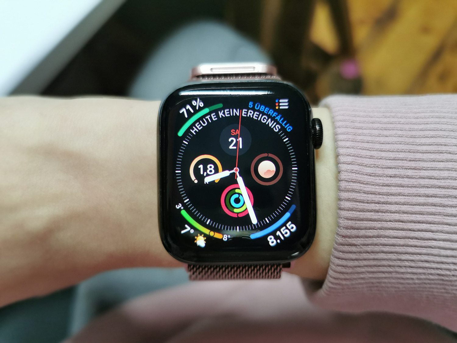 apple watch on small wrist