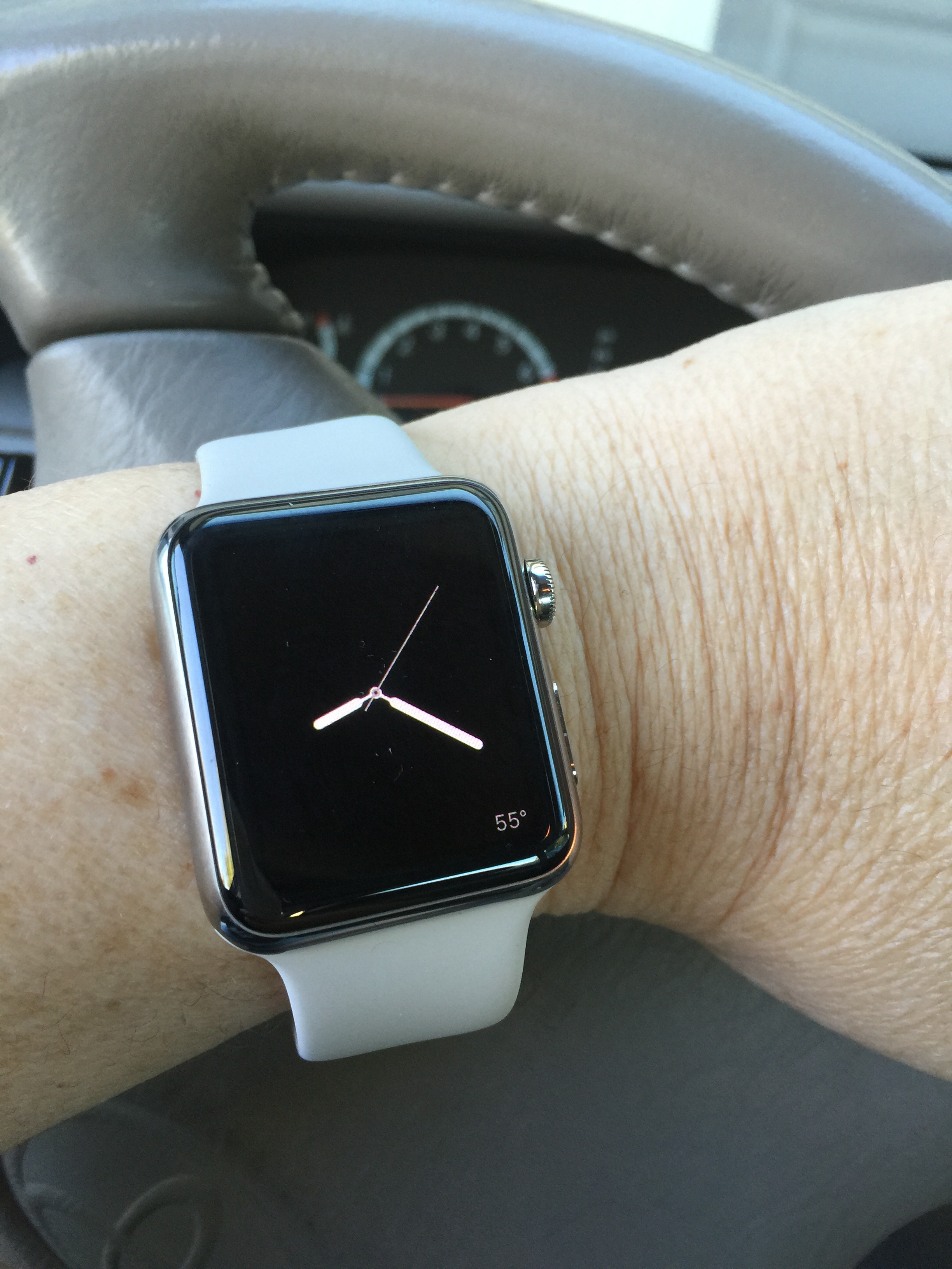 Antique White vs White Sport Band MacRumors Forums