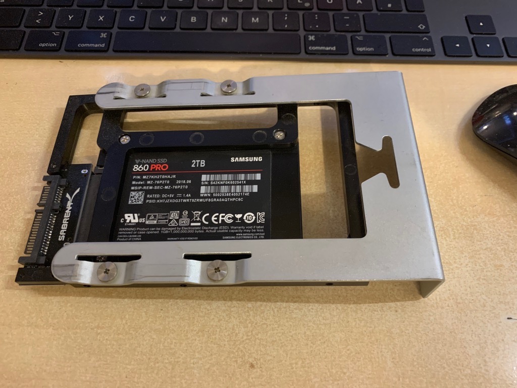 Skænk Gøre husarbejde overskud SSD adapters for Mac Pro 2010 trays | MacRumors Forums