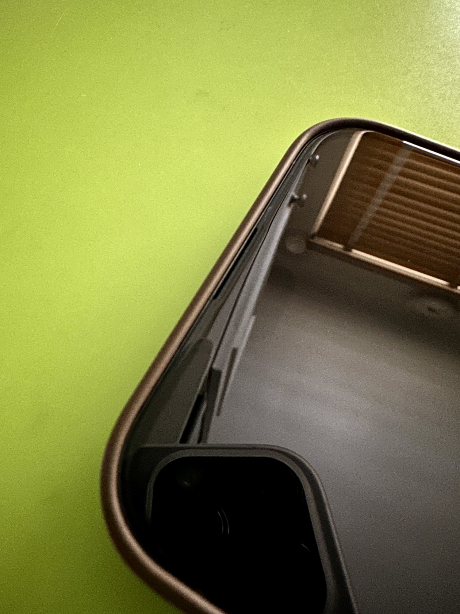 comment verrouiller l écran iphone 15 pro max