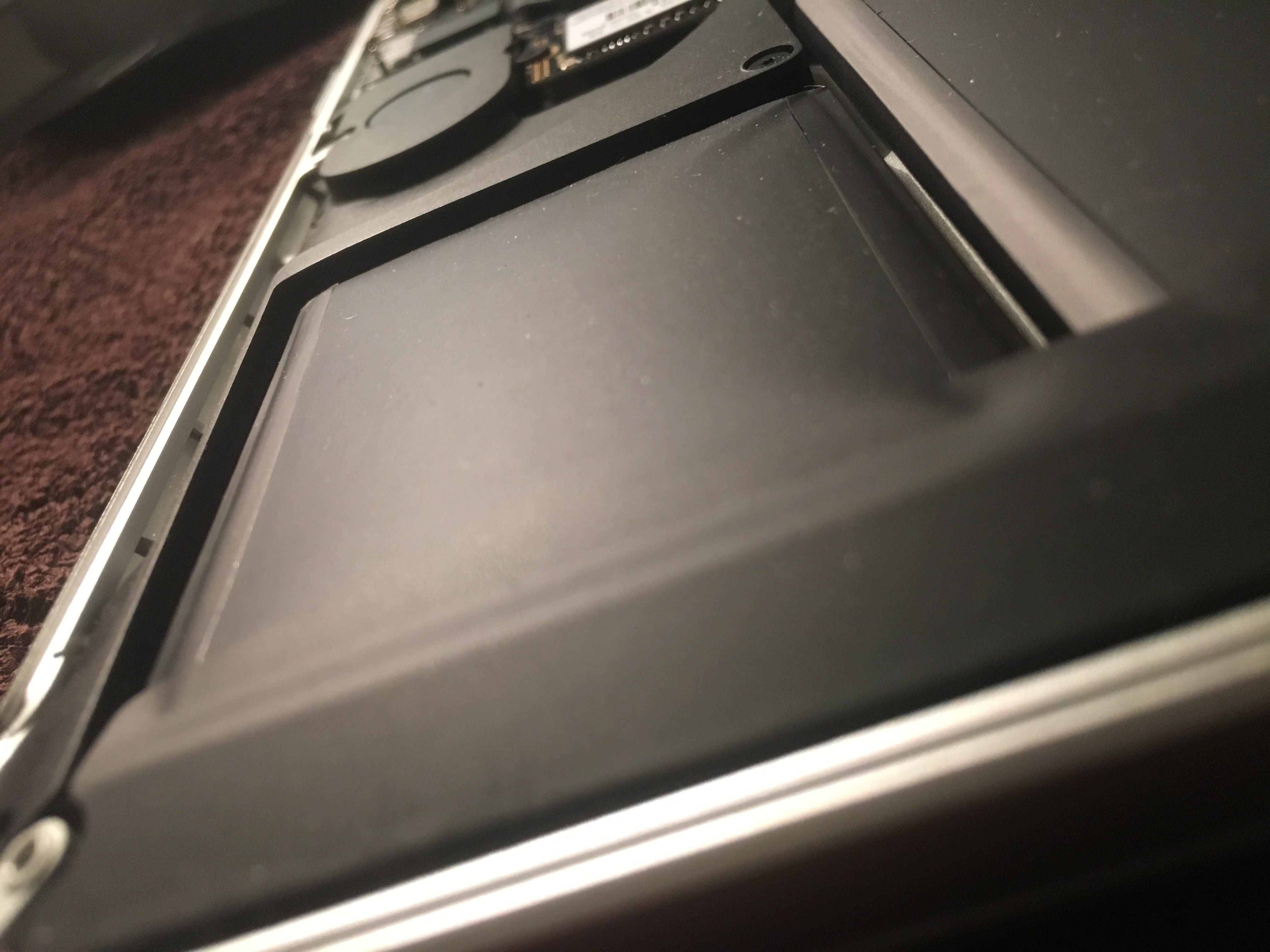 15 Macbook Pro 15 Battery Swollen Macrumors Forums