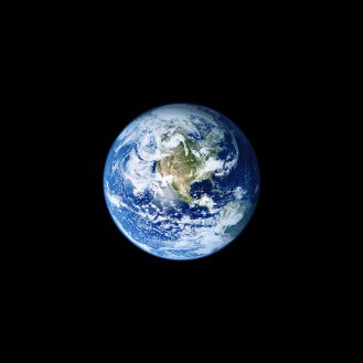 ios_11_gm_wallpaper_earth.jpg