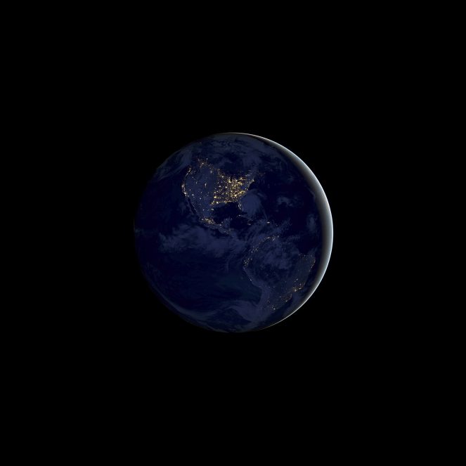 ios_11_gm_wallpaper_earth-night.jpg