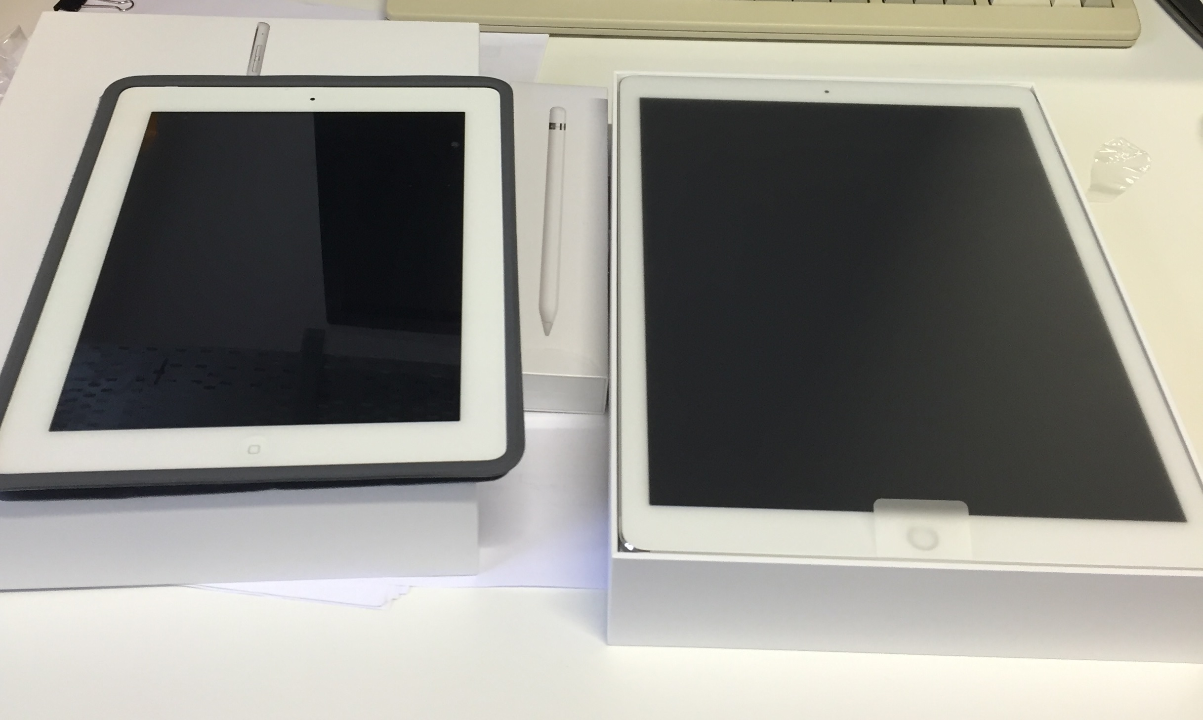 IPAD PRO VS IPAD 4.jpg