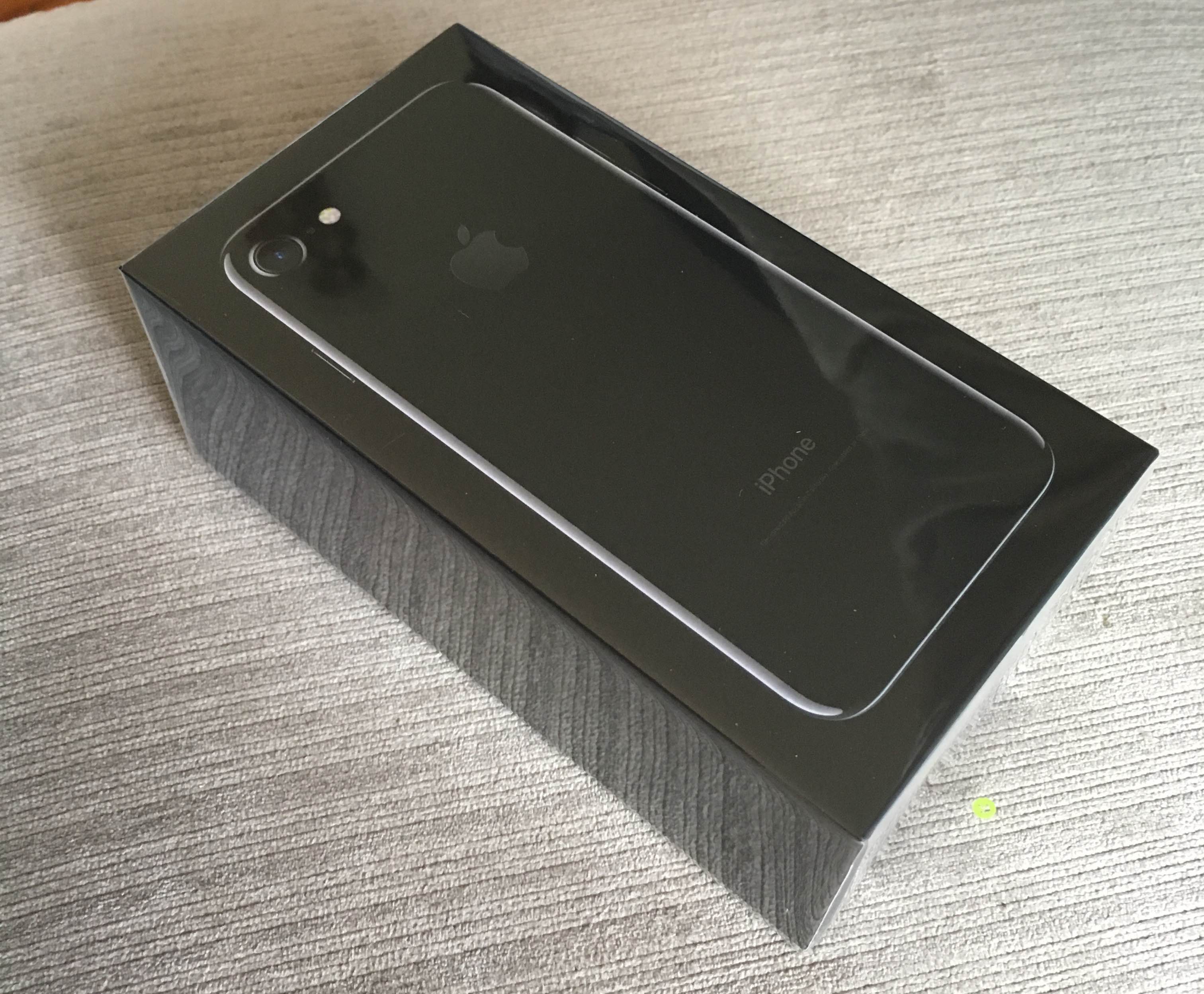iphone.jpg