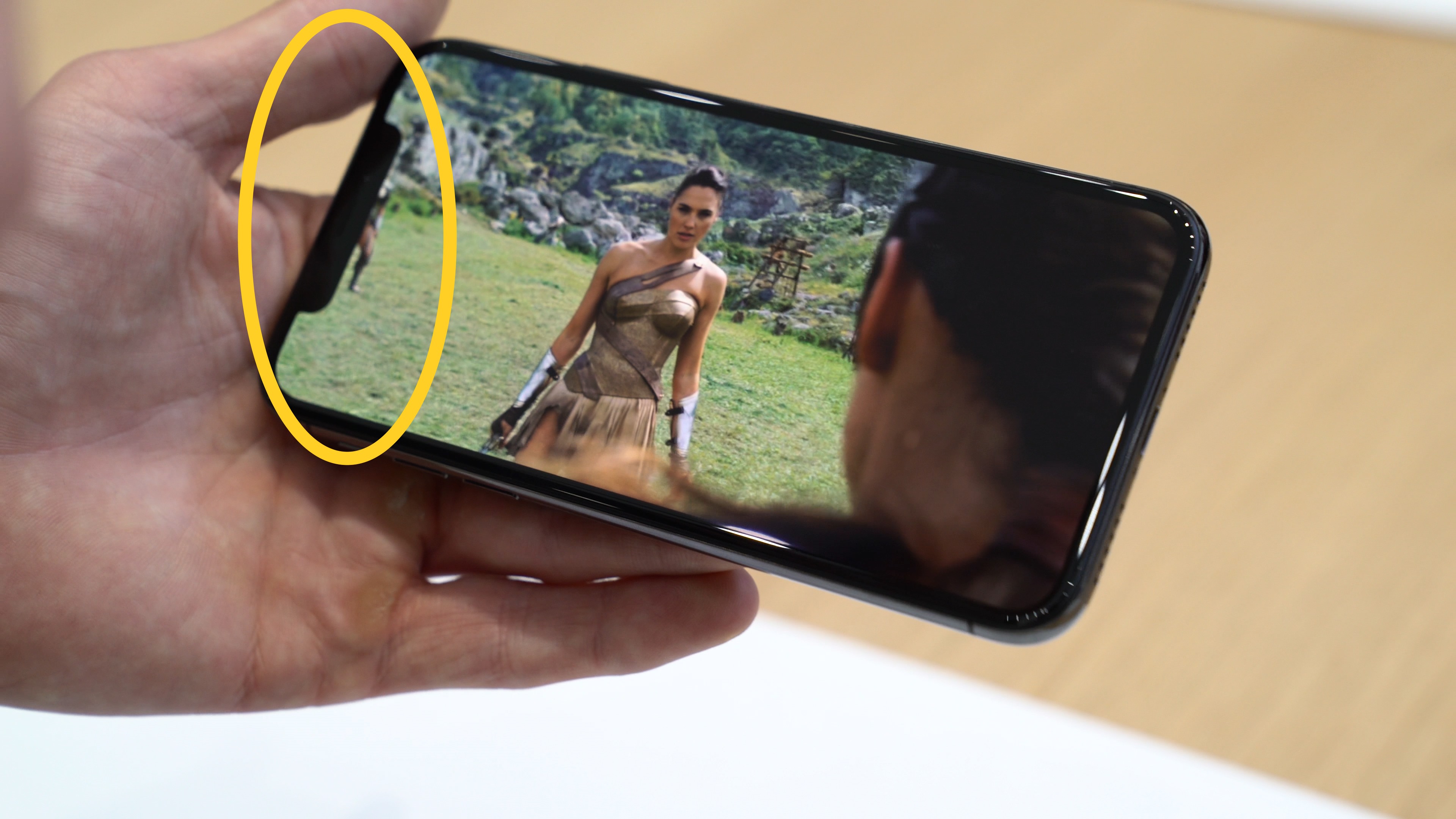 iPhone-X-notch-1.jpg