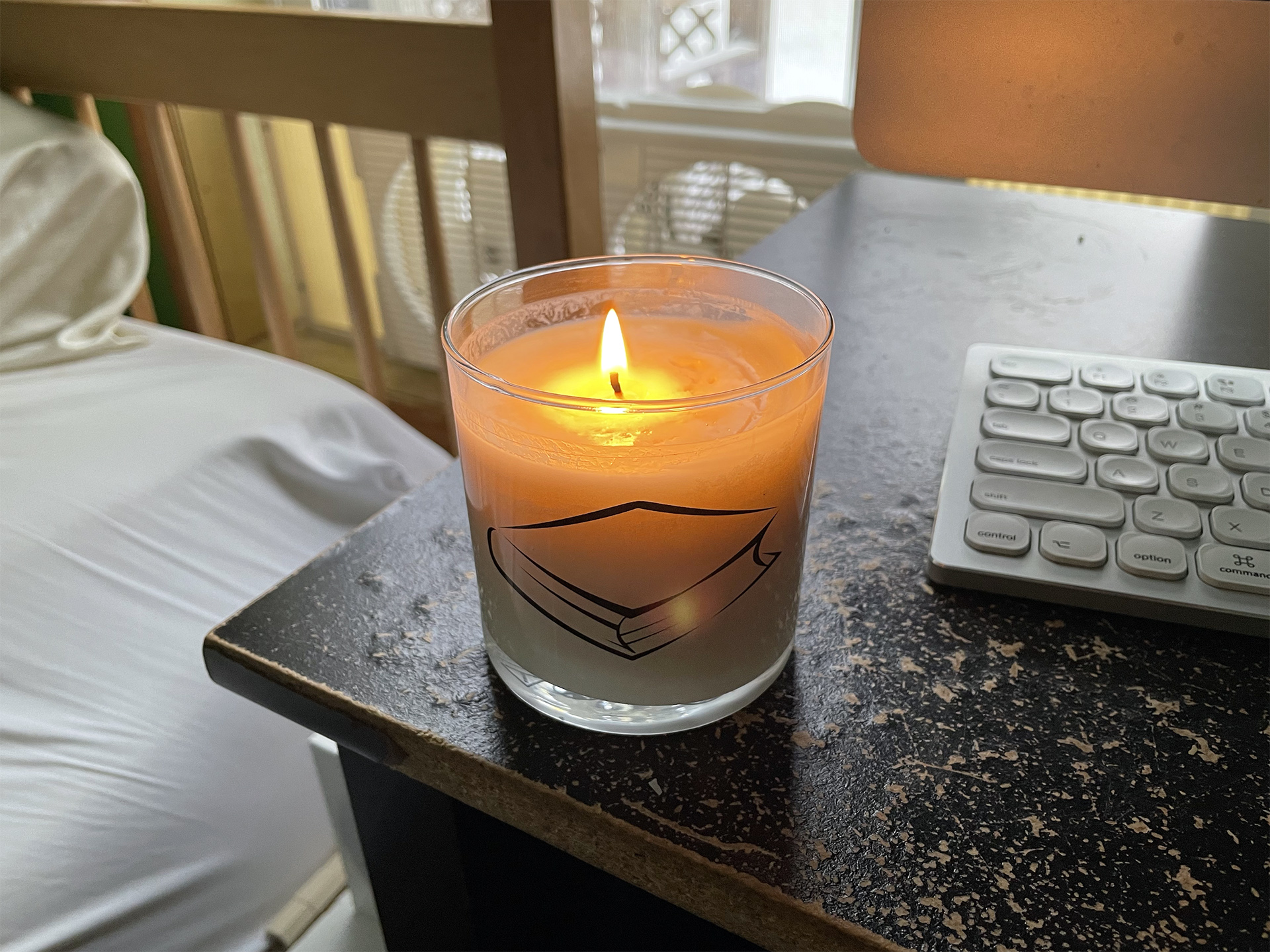 itsyafavcandle.jpg