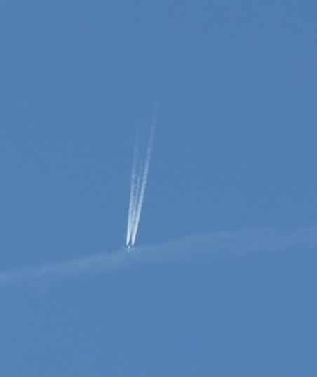 Jet.jpg