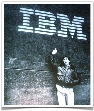 Jobs finger ibm.jpg