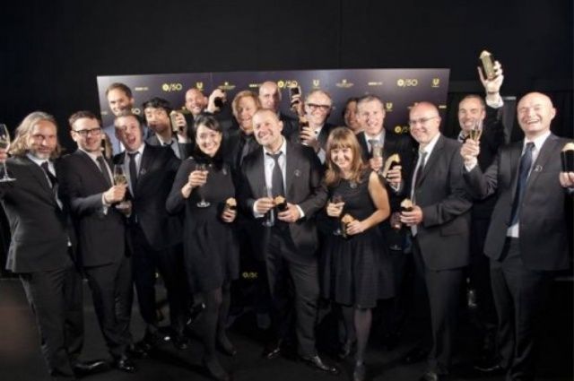 Jony-Ive-Apple-design-team.jpg