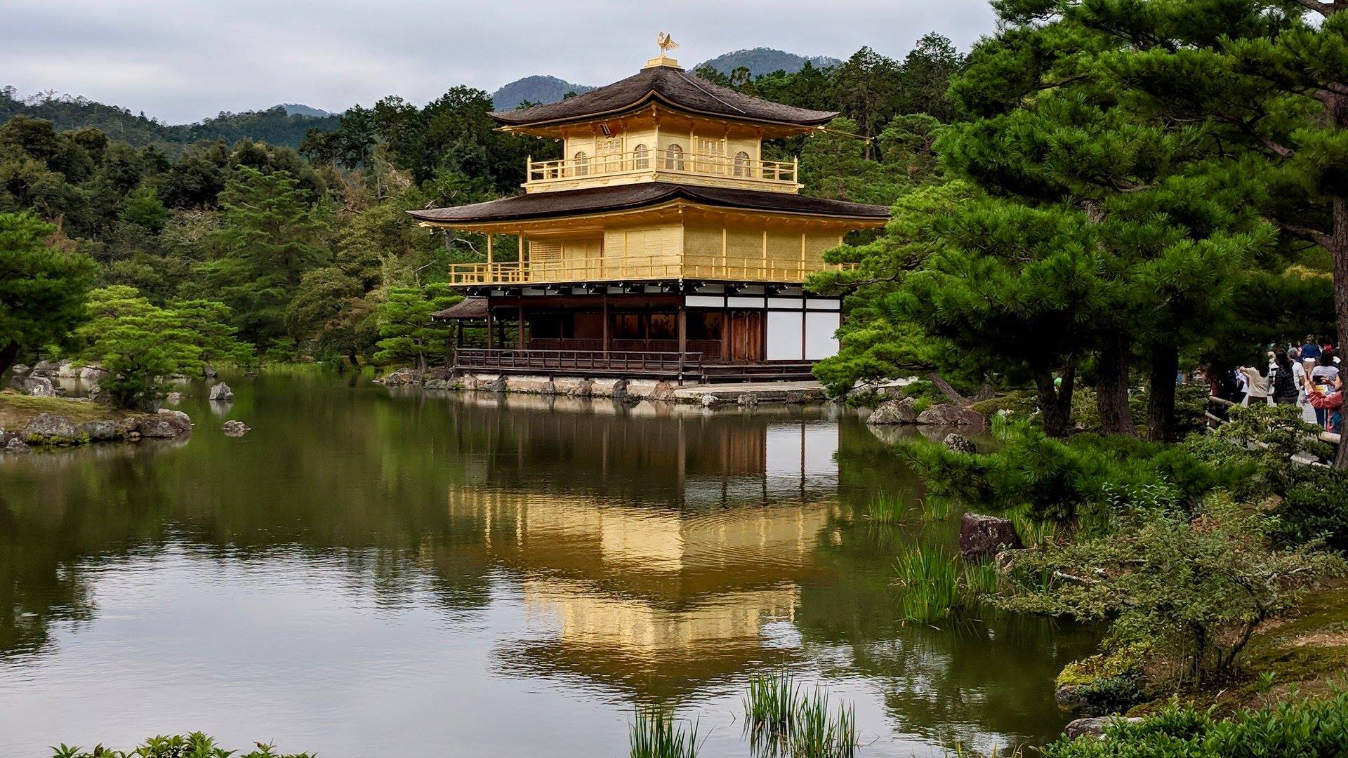 Kinkaku-ji.jpg