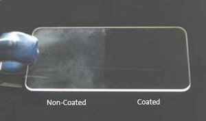 Lack-of-oleophobic-coating-on-displays.jpg