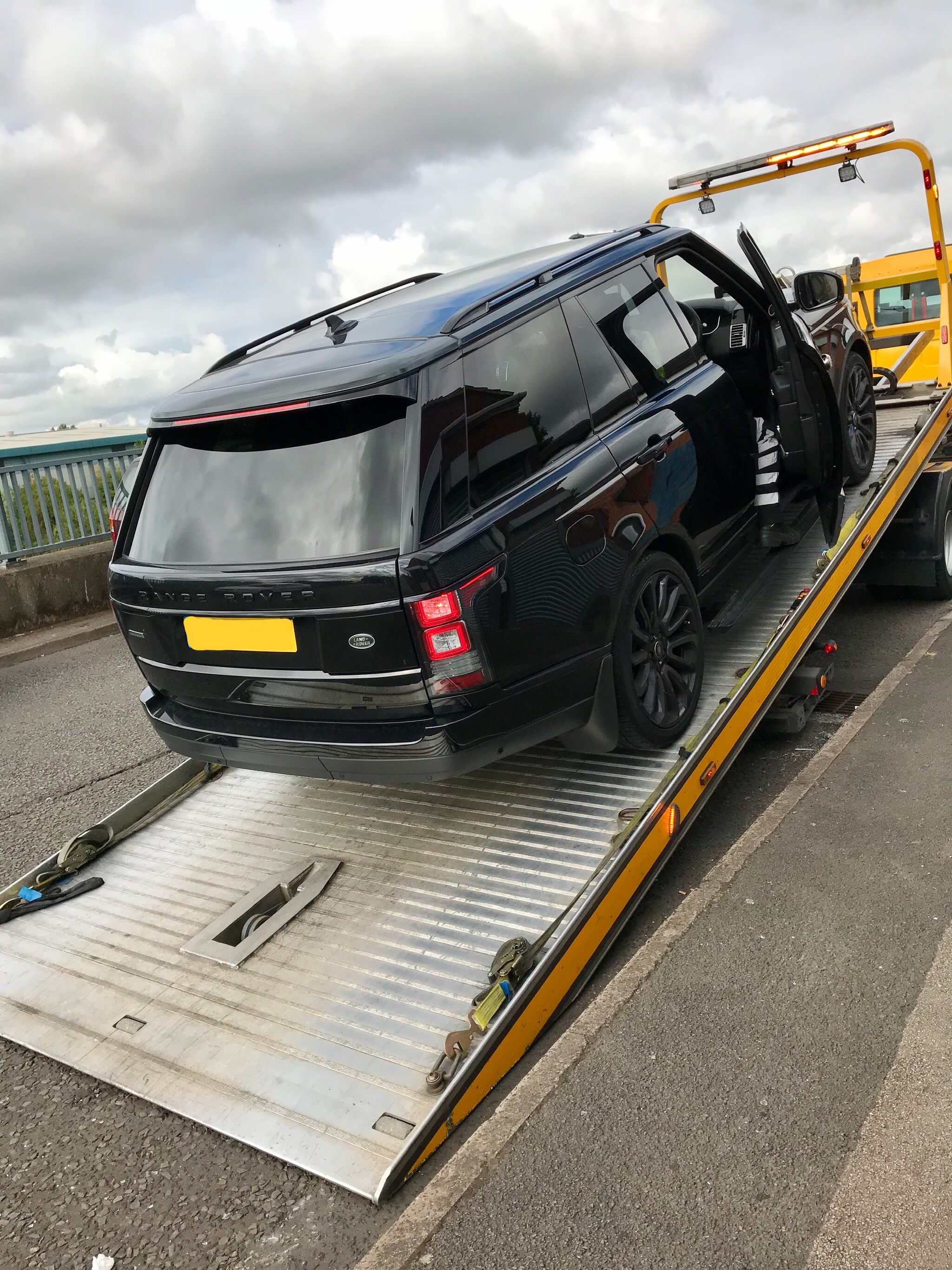 Land Rover Death Trap.jpg