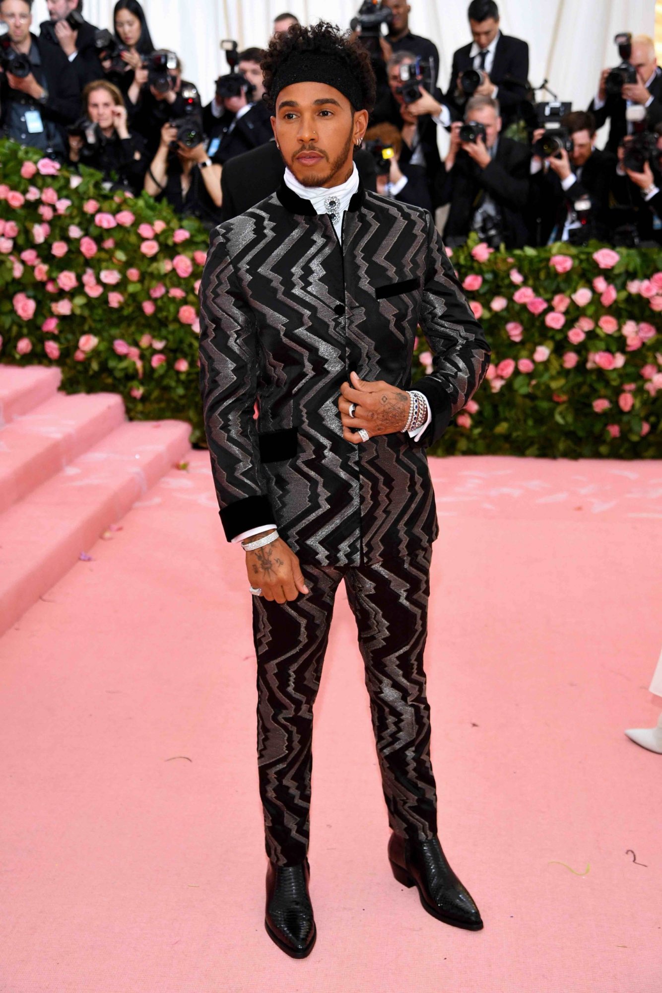 LewisHamilton_TommyHilfiger_050619-scaled.jpg