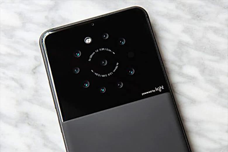 Light_smartphone001-780x520.jpg