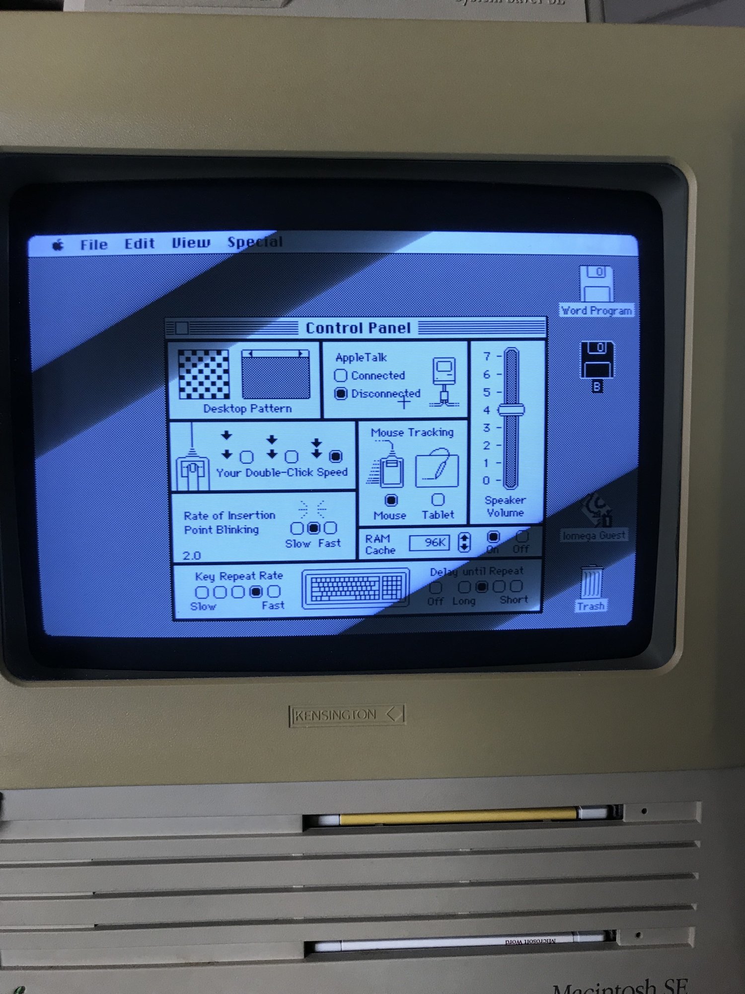 Mac Se.jpg