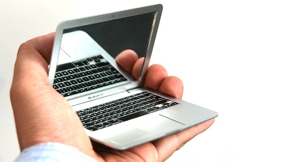 macbook-compact-mirror.jpg