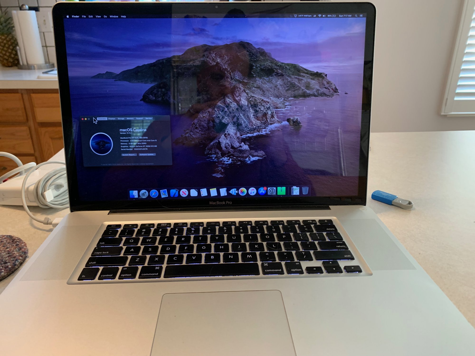 MacBook Pro 17 2010.jpeg