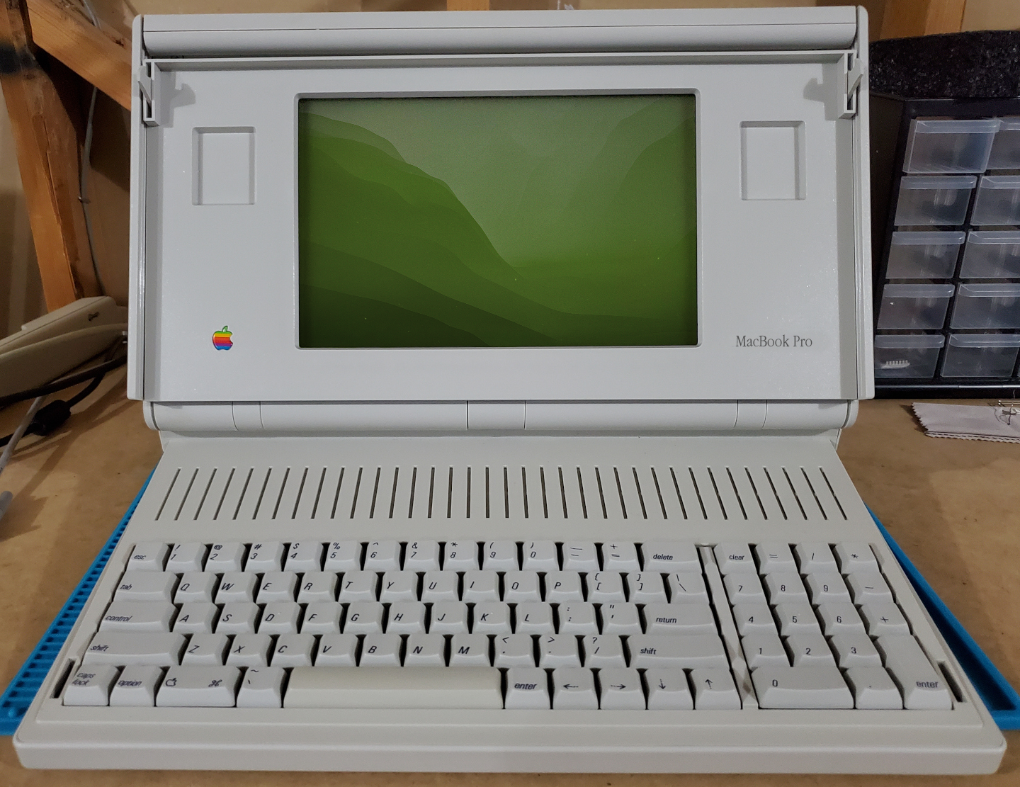 MacBook Pro M2.png
