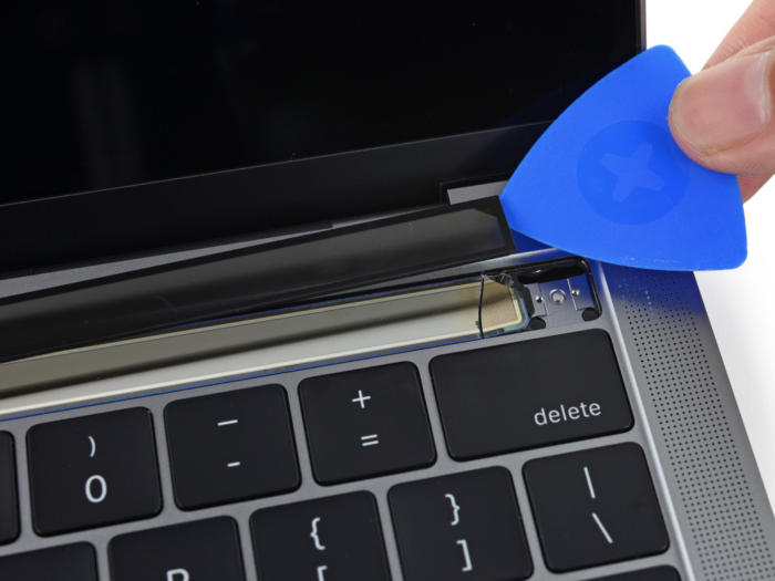 macbook-pro-touch-bar-teardown-touch-id-100694102-large.jpg