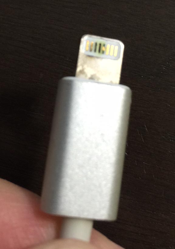 Moshi-cable.jpg
