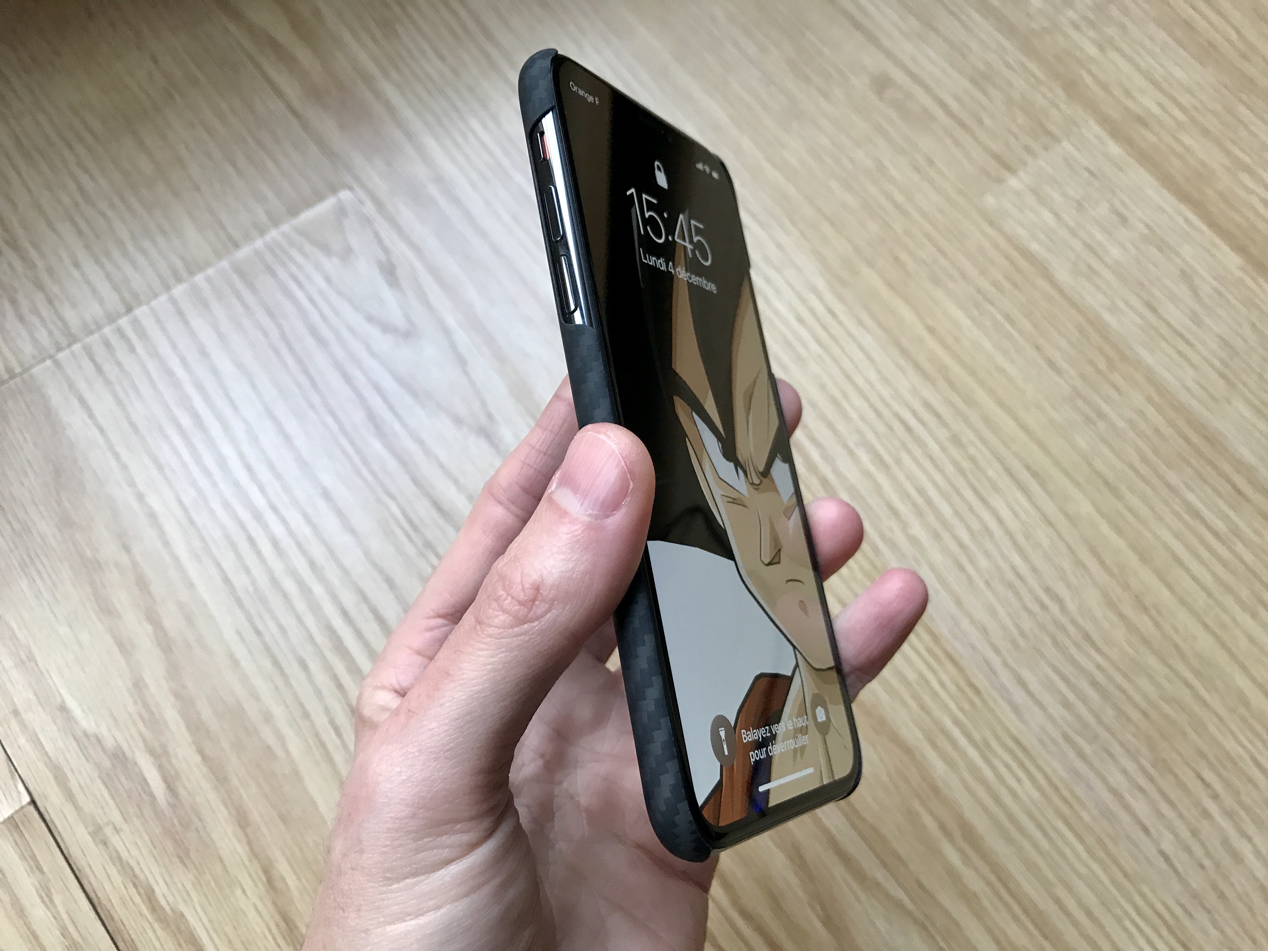 pitaka-magcase-iphone-2.jpeg