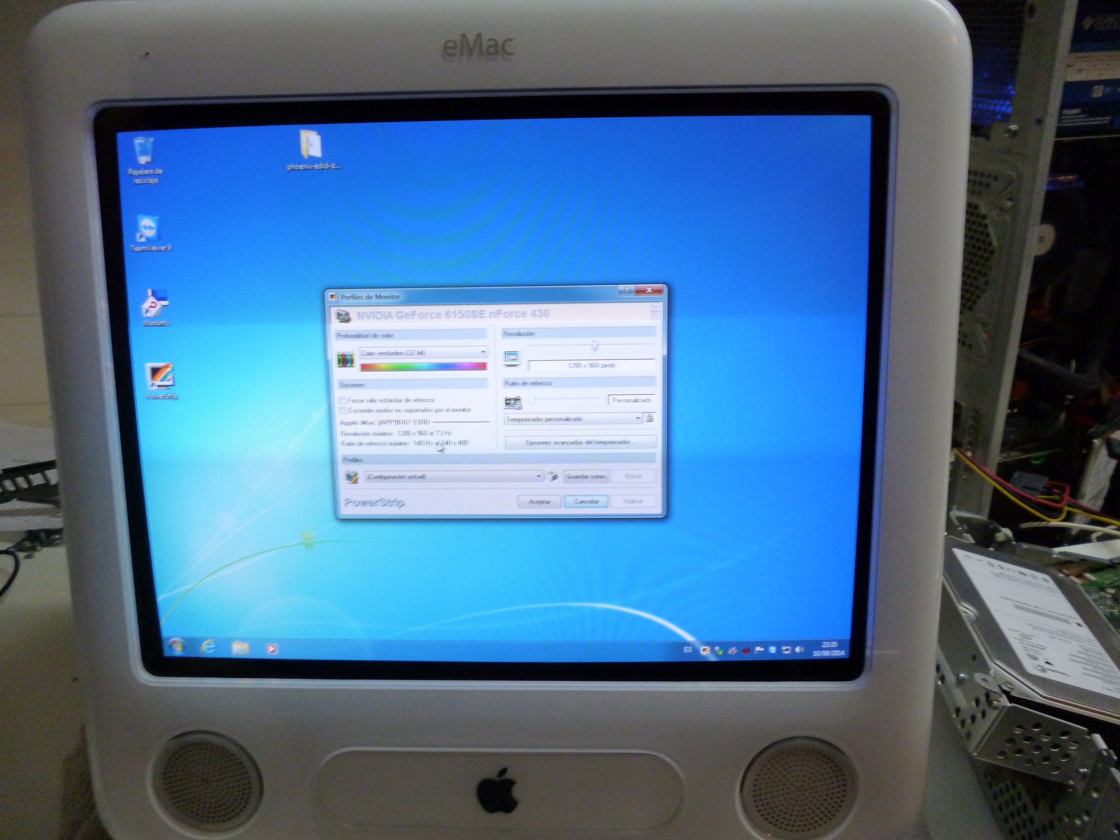 The Emac Crt As Being Hacked Long Live The Emac Macrumors Forums