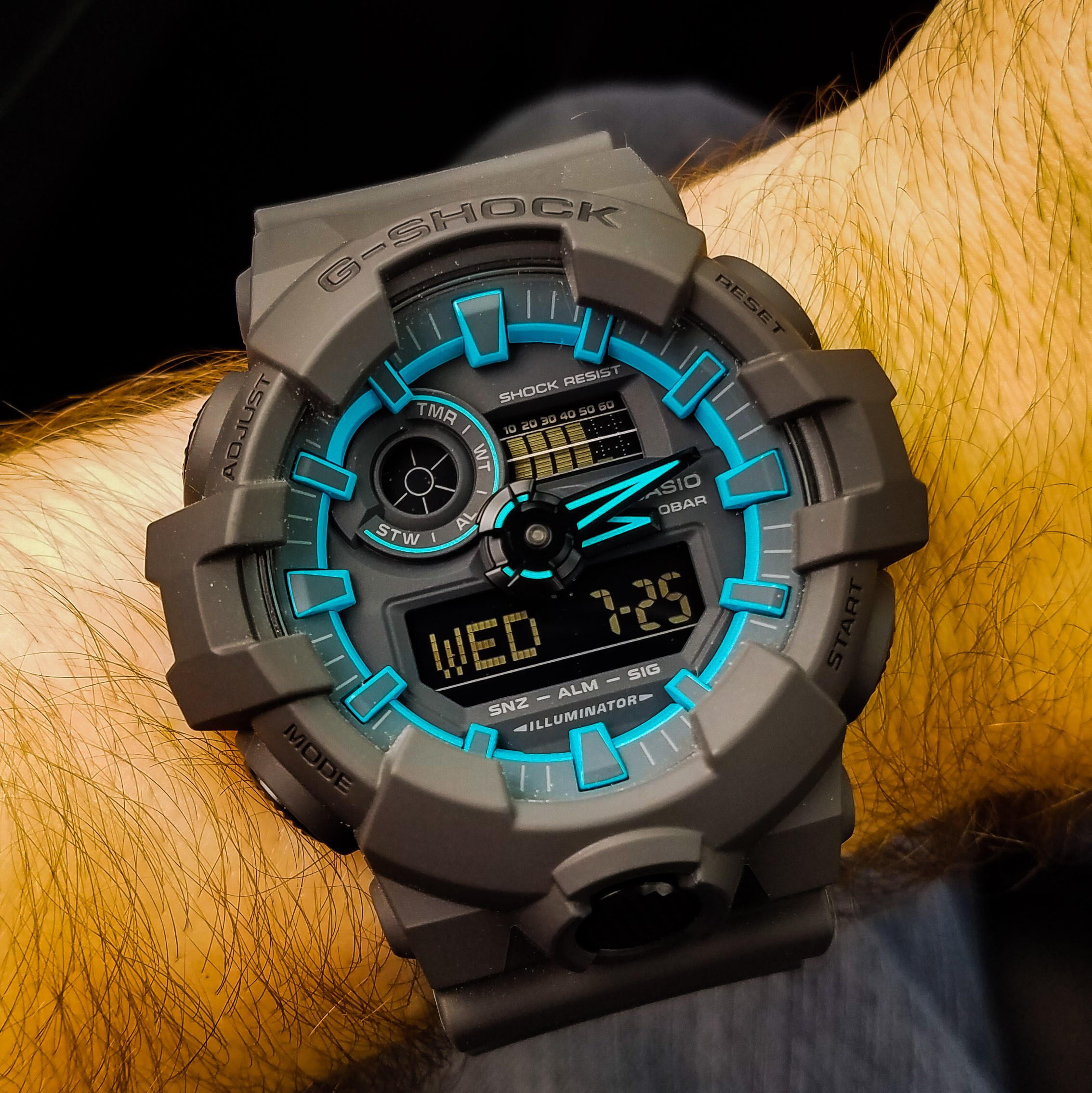 G-Shock ga-700se-1a2