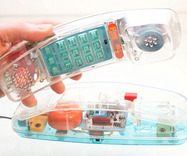 retro-transparent-phone-640x533.jpg
