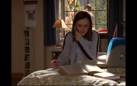 rory-gilmore-and-apple-ibook-clamshell-gallery.png