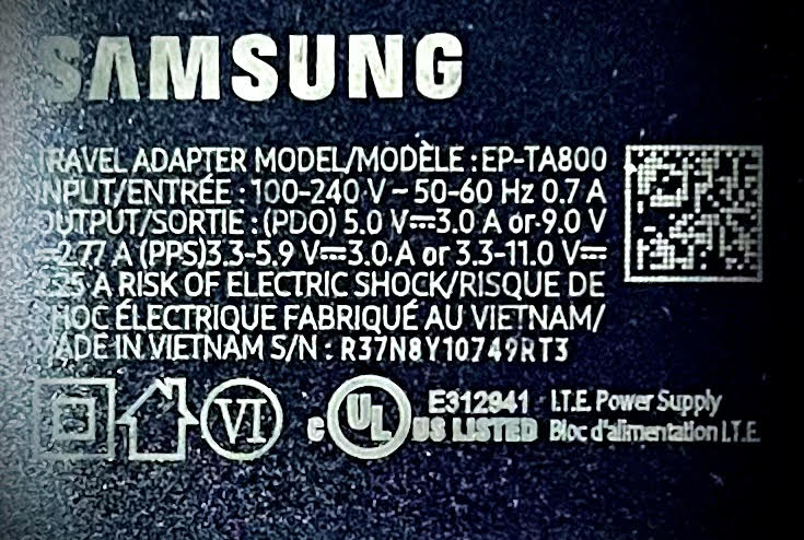 Samsung Galaxy Note 20 Ultra charger.jpg