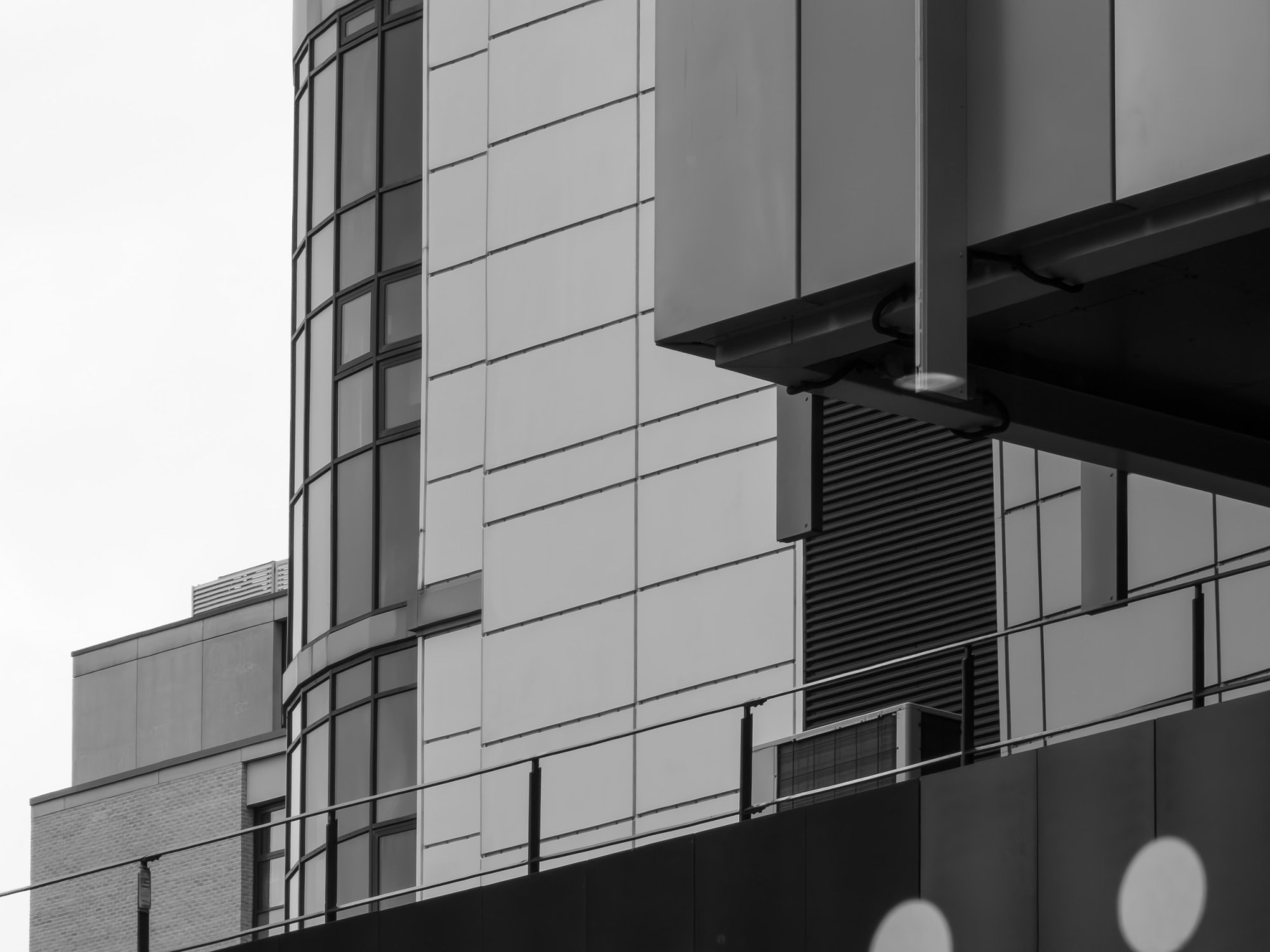 SauchiehallSt20250727bw.jpg