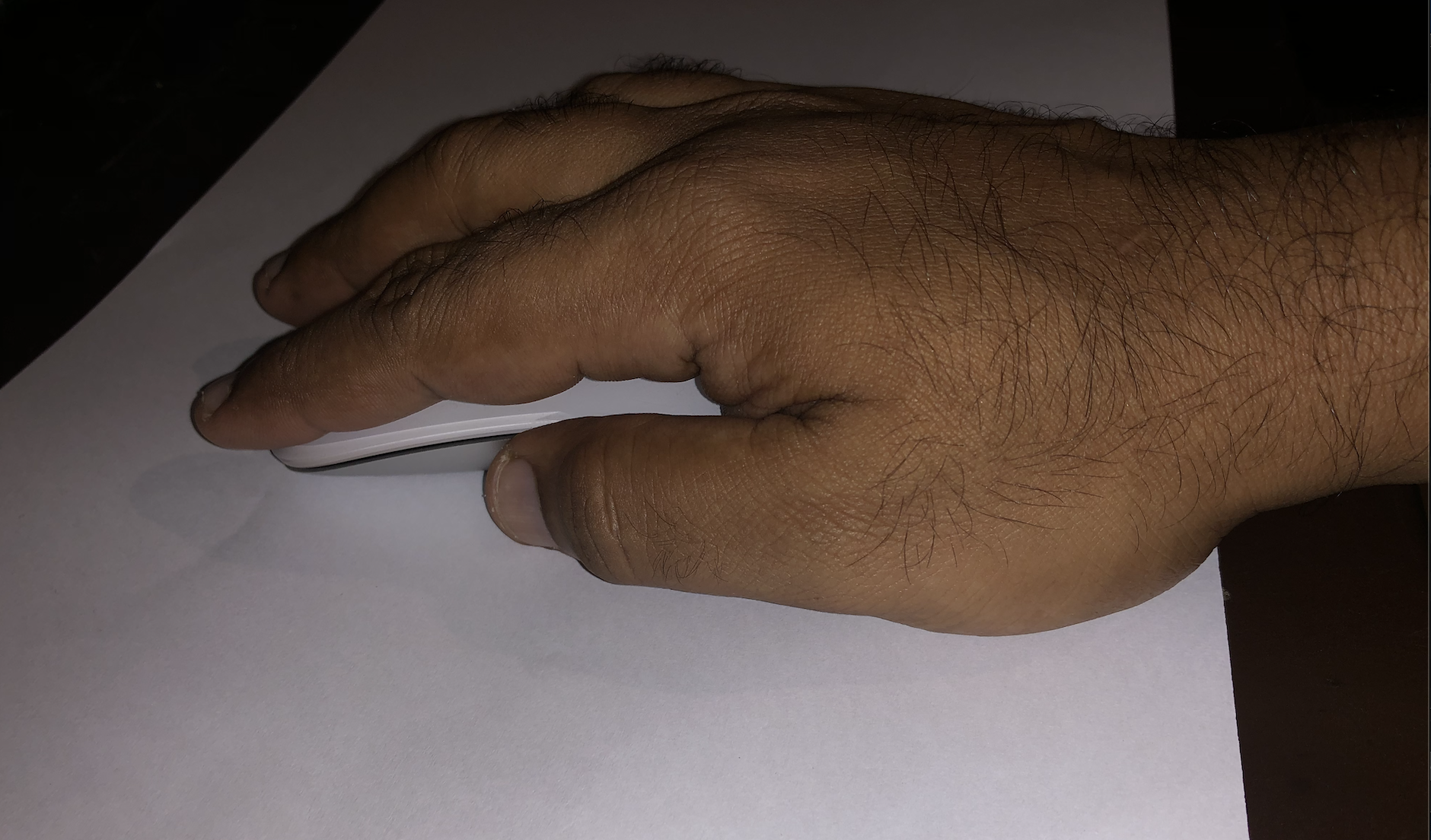 How do YOU hold your Magic Mouse? MacRumors Forums