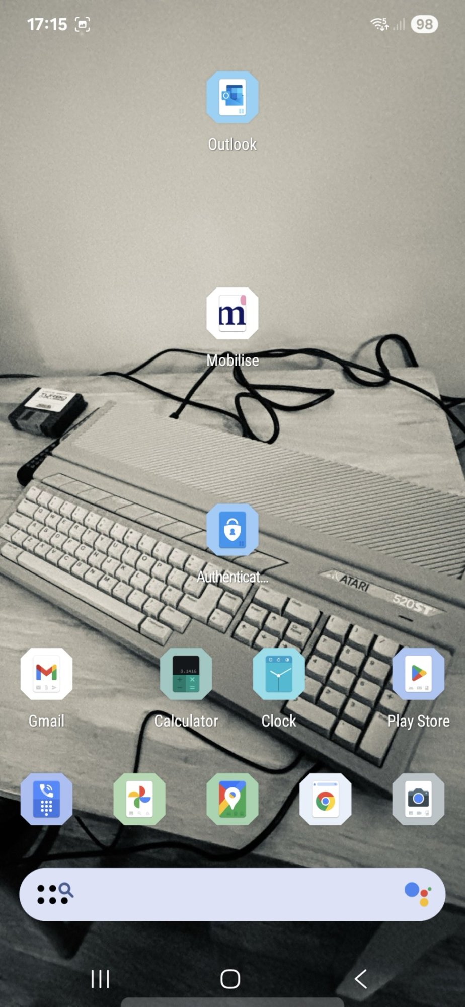 Screenshot_20250919_171546_Nova Launcher.jpg