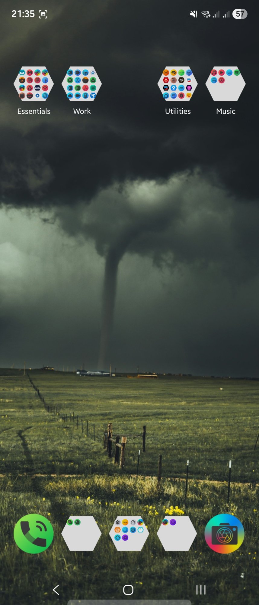 Screenshot_20260102_213504_One UI Home.jpg