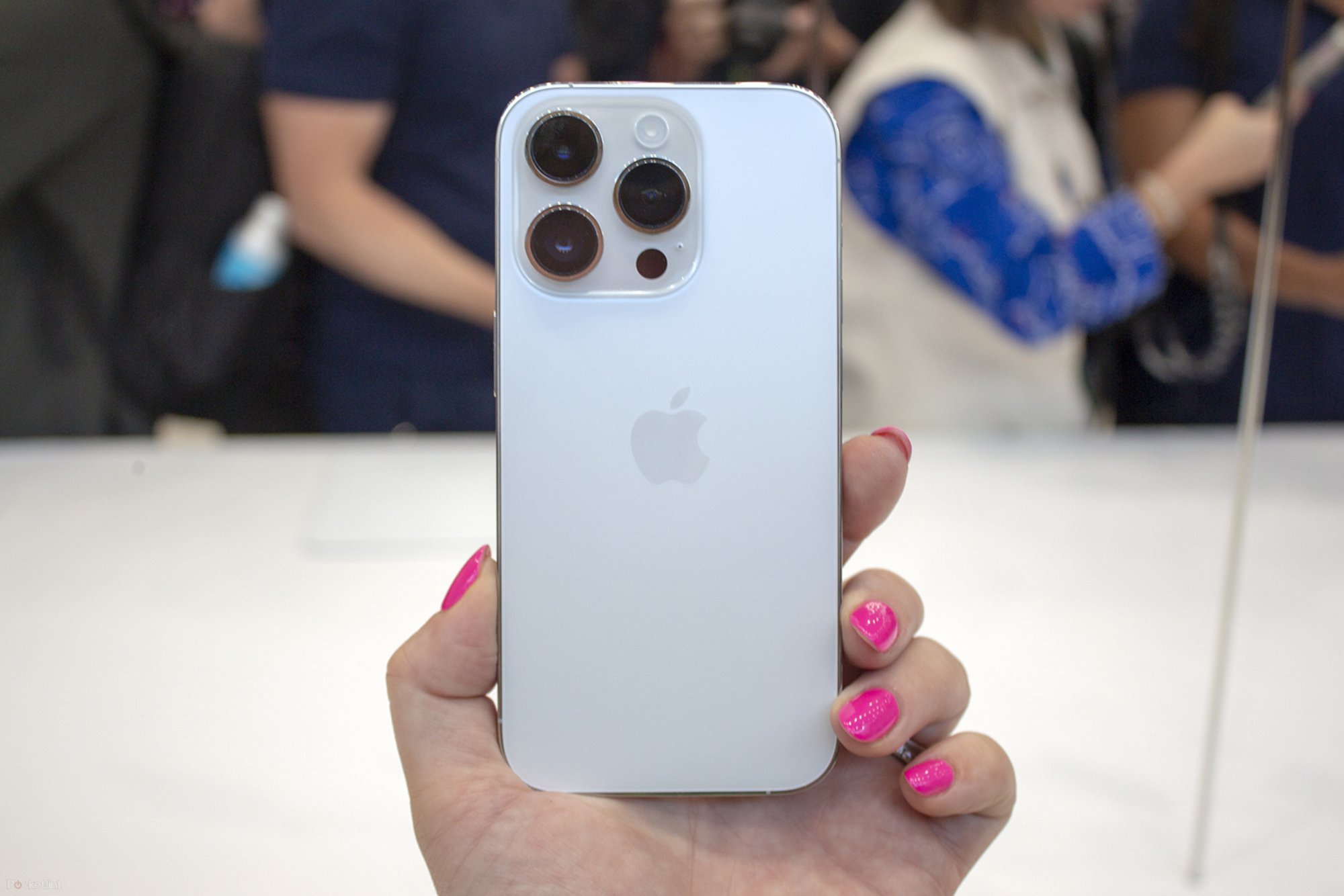 silver iphone 14 pro.jpeg