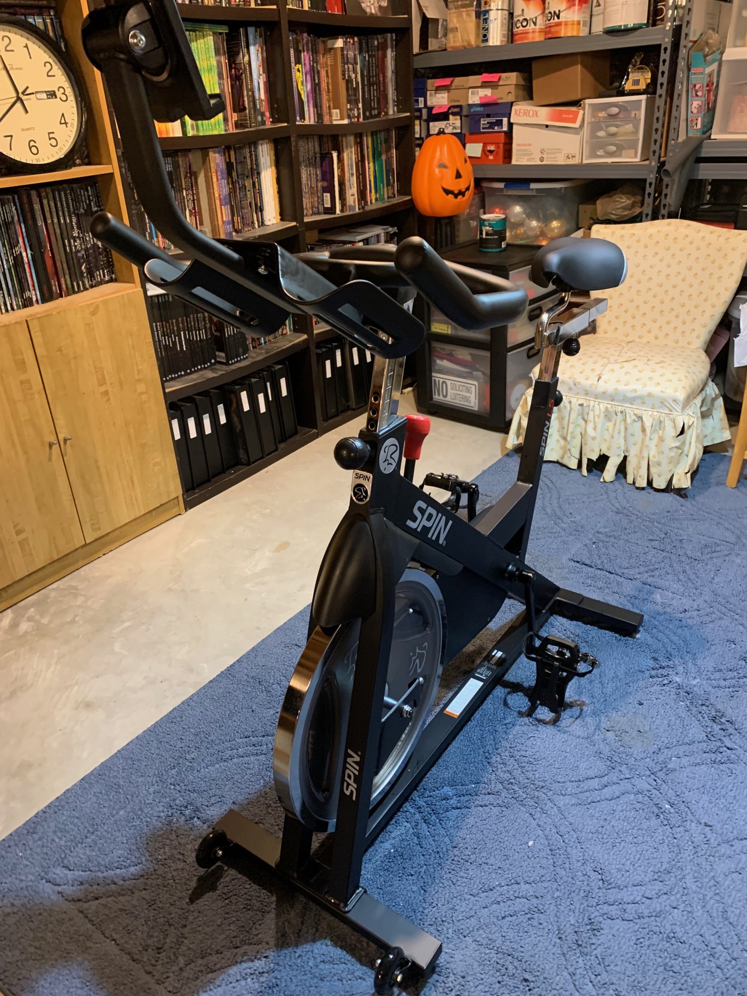Spinning L5 spin bike - front view.jpeg